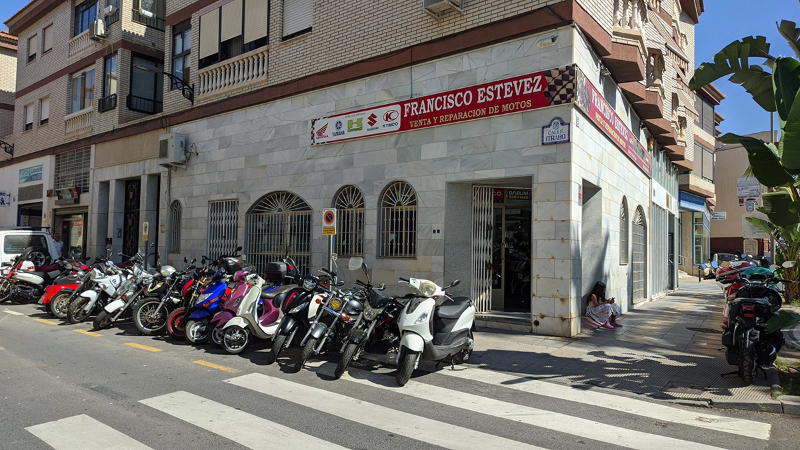 Motos Paco Estévez - Comercio en Almuñécar, Costa Tropical - 90 Costa